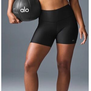 NWT Alo yoga energy shorts